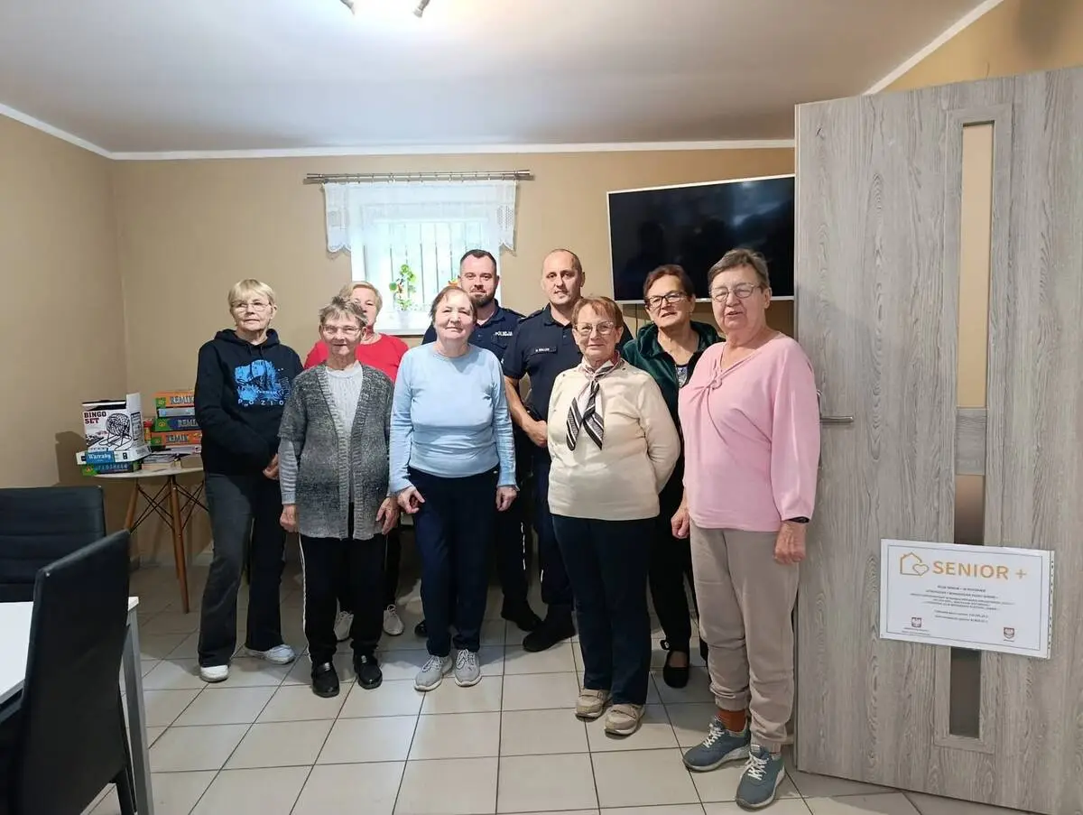 Spotkanie dzielnicowych z seniorami w Nieszawie