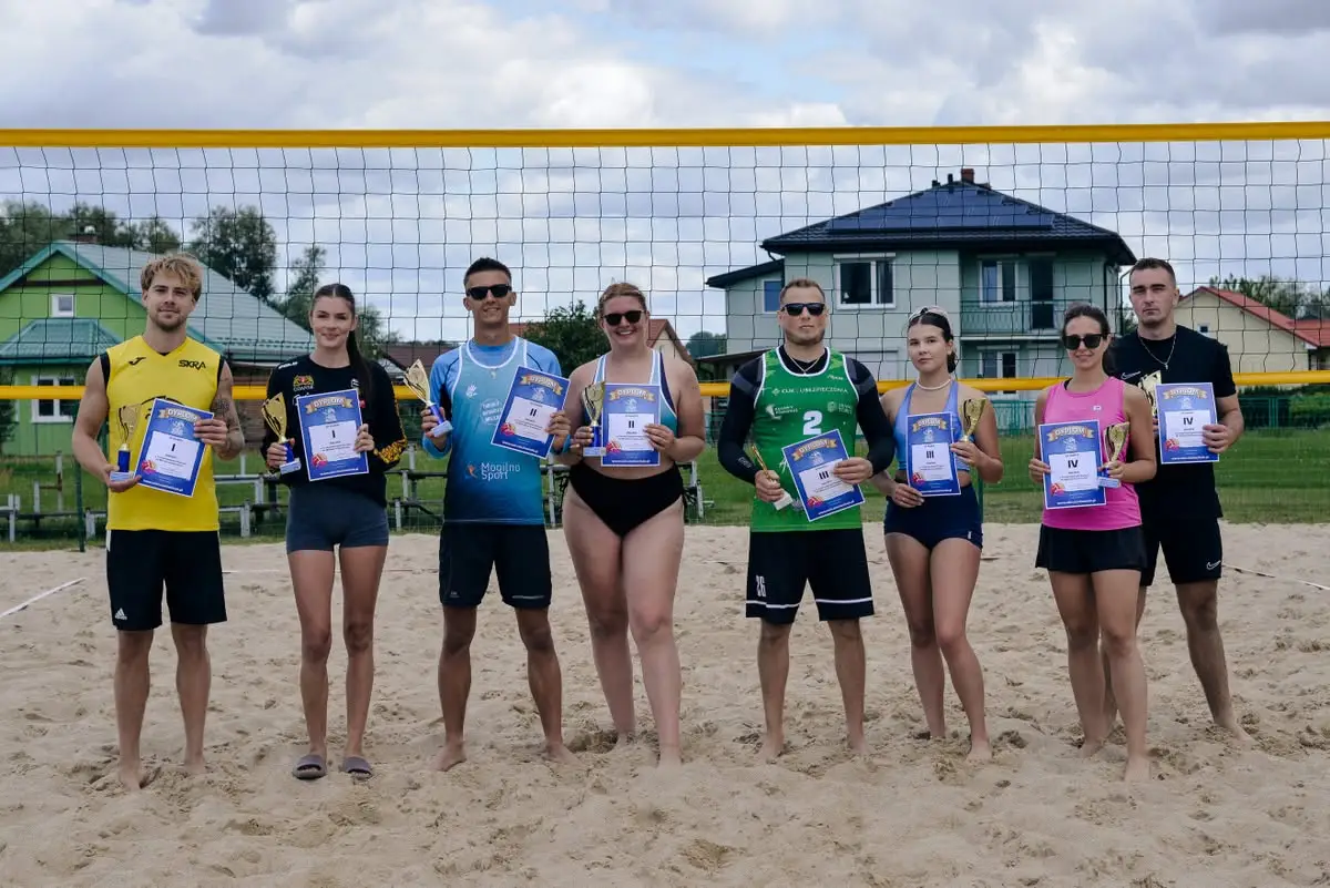 Podsumowanie Otwartego Turnieju Siatkówki Plażowej dla Mikstów